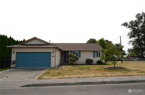 1029 Vera Ct, Mount Vernon, WA 98273