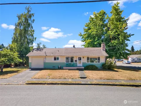 921 E 31st St, Bremerton, WA 98310
