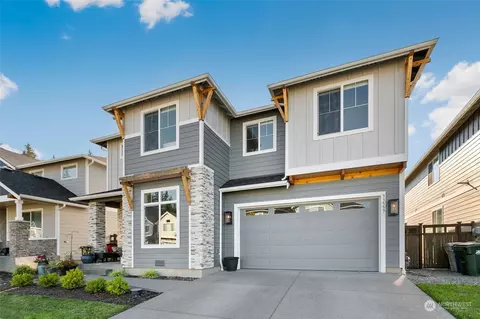 33557 Juniper Ave SE, Black Diamond, WA 98010