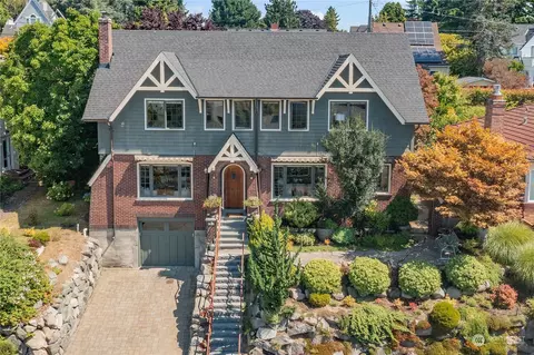 1914 48th Ave SW, Seattle, WA 98116