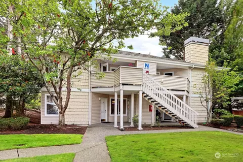9210 Market Pl #N104, Lake Stevens, WA 98258