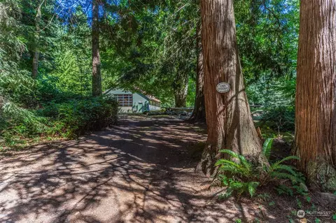 8234 Flagler Rd, Nordland, WA 98358