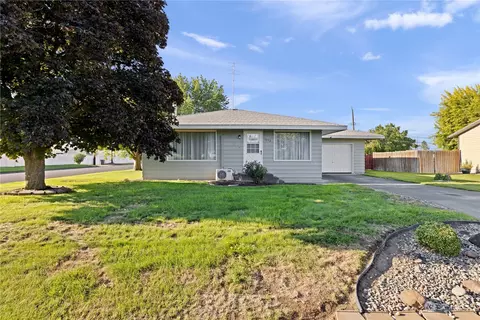 1052 Elm St, Othello, WA 99344 photo 3