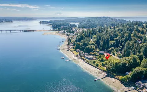 101 Bella Bella Dr, Fox Island, WA 98333