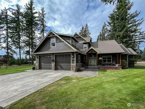8821 Northwood Rd, Lynden, WA 98264