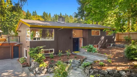 18924 40th Pl NE, Lake Forest Park, WA 98155