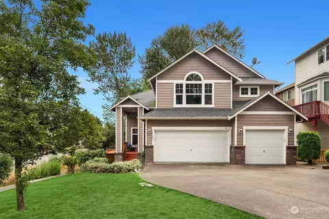 17606 118th Ave SE, Renton, WA 98058