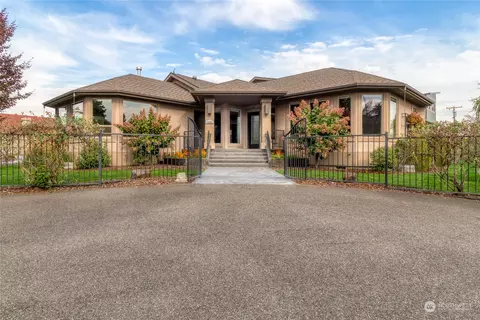 1263 Country Club Rd, Walla Walla, WA 99362