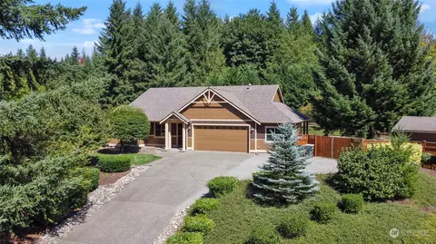 11916 Windtree Ln SE, Rainier, WA 98576