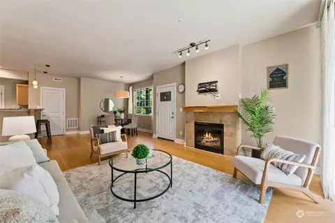 19102 20th Dr SE #B101, Bothell, WA 98012