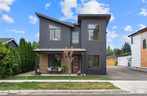 1450 Mchugh Ave, Enumclaw, WA 98022