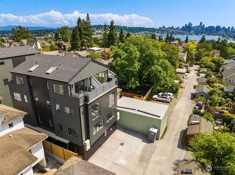 3935 Wallingford Ave N #B, Seattle, WA 98103