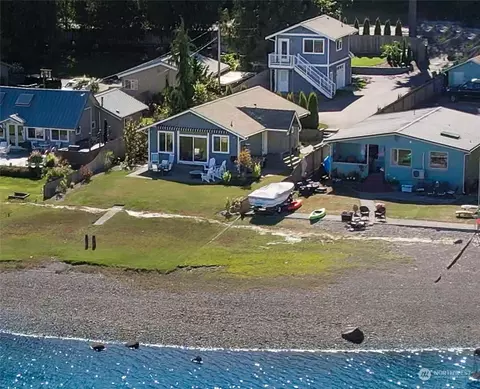 7570 E Grapeview Loop Rd, Allyn, WA 98524