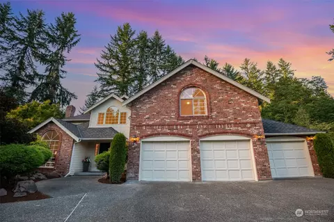 19972 NE 155th St, Woodinville, WA 98077