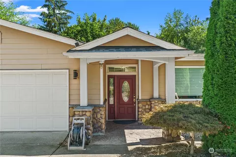 5008 151st Ave SE, Bellevue, WA 98006