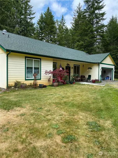 541 E Island View Rd, Grapeview, WA 98546 photo 1