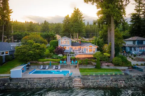 6570 Chico Way NW, Bremerton, WA 98312