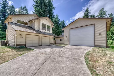 147 Watson Ct, Bremerton, WA 98311
