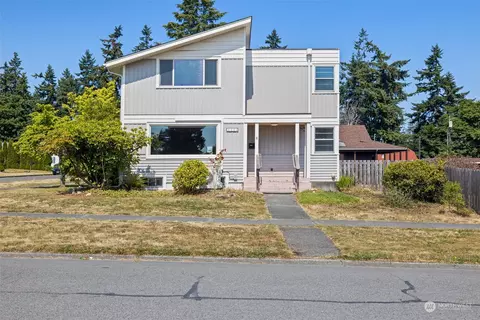 1122 S Cherry St, Port Angeles, WA 98362
