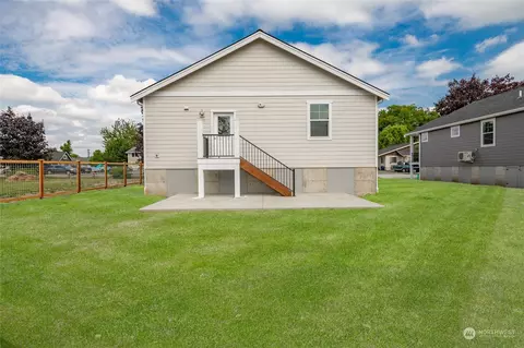 511 Second St, Sumas, WA 98295 photo 28