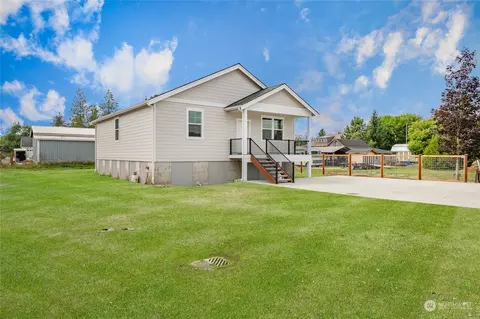 511 Second St, Sumas, WA 98295 photo 2