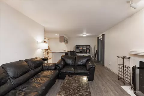 9727 18th Ave W #C102, Everett, WA 98204 photo 8