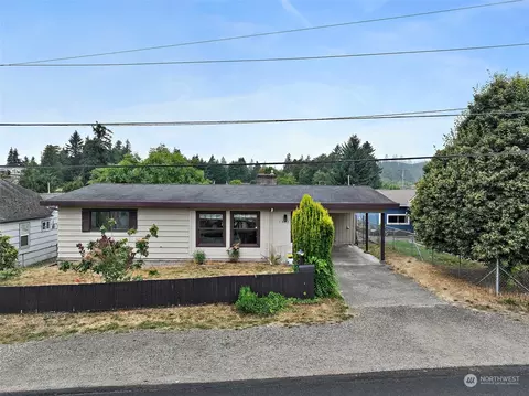 1343 N Wycoff Ave, Bremerton, WA 98312