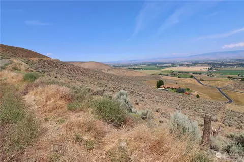 6 Nn Umptanum Rd, Ellensburg, WA 98926