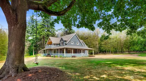 4235 Matia View Dr, Lummi Island, WA 98262