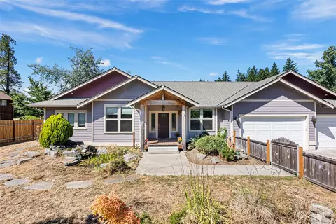 117 Goldenrod St, Port Orchard, WA 98366