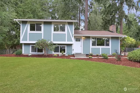 7221 Locust Ave E, Bonney Lake, WA 98391