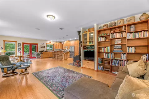 7202 S Pass Rd, Maple Falls, WA 98266 photo 16