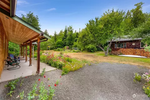 7202 S Pass Rd, Maple Falls, WA 98266 photo 4