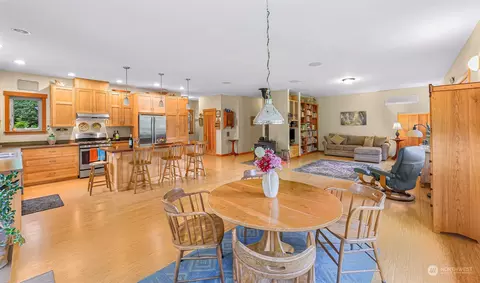 7202 S Pass Rd, Maple Falls, WA 98266 photo 13