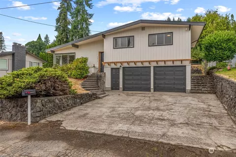 1211 Spruce St, Longview, WA 98632