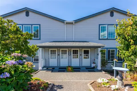906 11th St #2, Bellingham, WA 98225