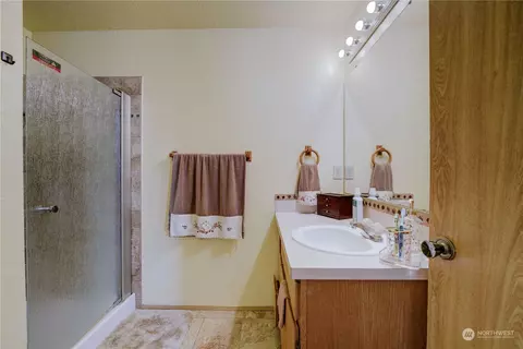 611 187th St E, Spanaway, WA 98387 photo 21