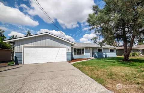 4907 134th Pl NE, Marysville, WA 98271