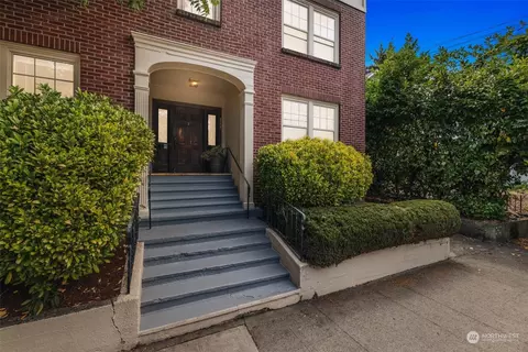418 14th Ave E, Seattle, WA 98112 photo 2