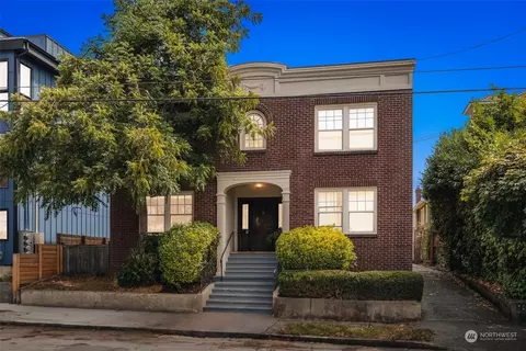 418 14th Ave E, Seattle, WA 98112