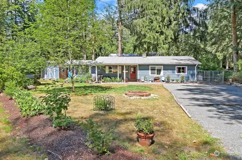 31611 Rivershore Ln, Granite Falls, WA 98252