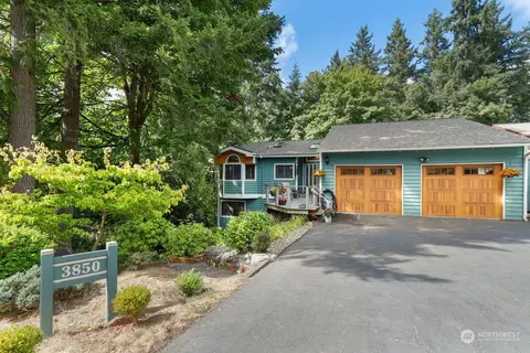 3850 Belmont Pl, Bremerton, WA 98311