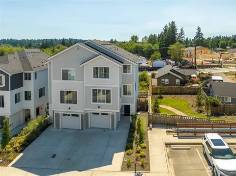 885 NW Highgarden Dr, Bremerton, WA 98311
