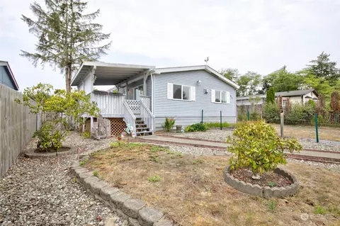 617 Duck Lake Dr NE, Ocean Shores, WA 98569