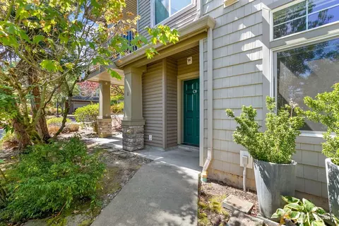 21507 42nd Ave S #C8, Seatac, WA 98198