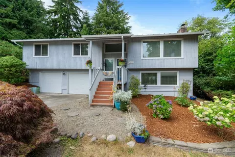 24620 NE Granada Ct, Kingston, WA 98346