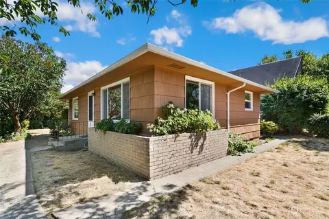 616 S 78th St, Tacoma, WA 98408