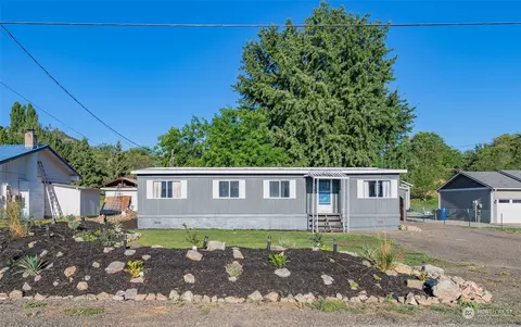 5816 Locust Ln, Cashmere, WA 98815