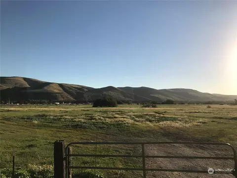 7449 Nn Number 6 Rd, Ellensburg, WA 98926