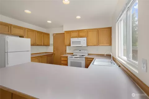 2313 211th St SE, Bothell, WA 98021 photo 8